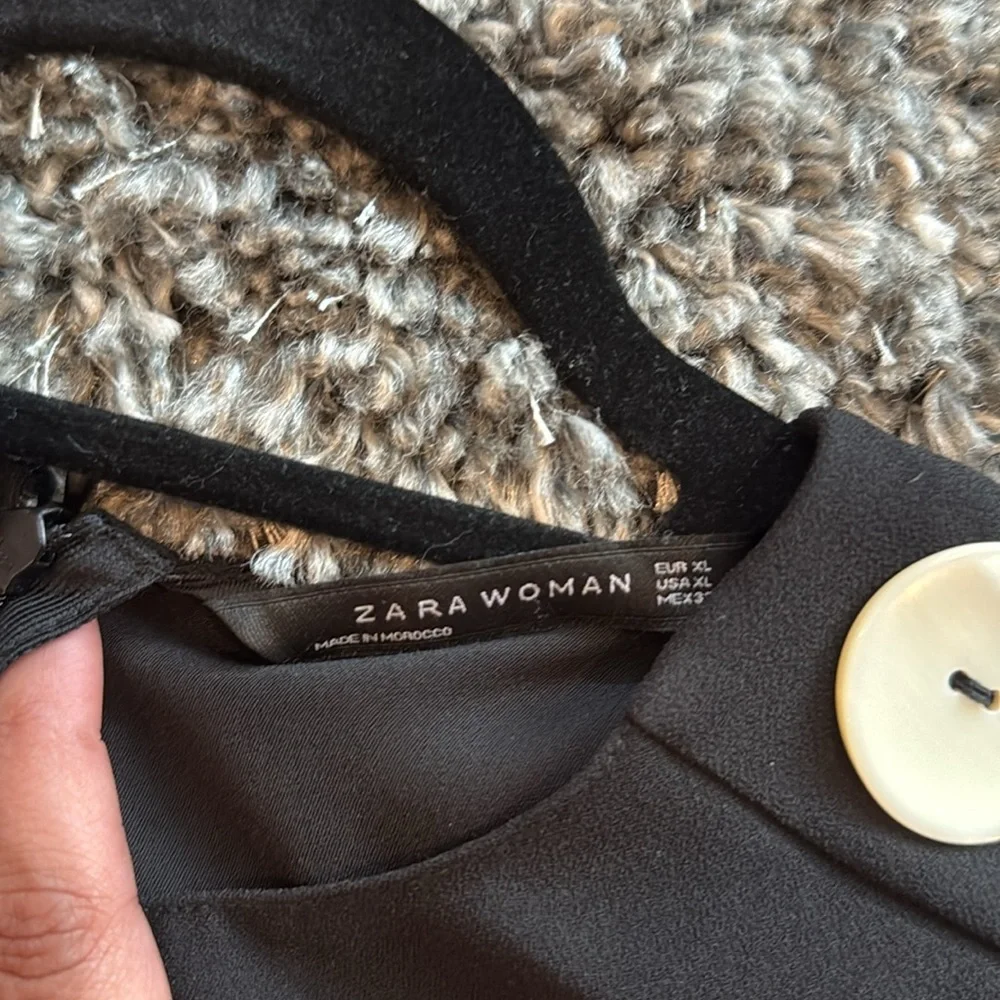 Zara Black blouse with White Button Accent - Picture 2 of 2